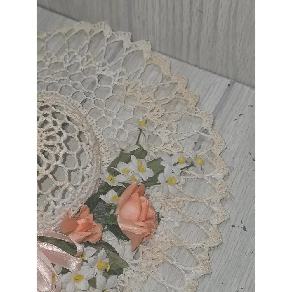 Vtg Hand Crocheted Starched Shabby Chic Decorated Hats Boho Heritage Set 4 Read